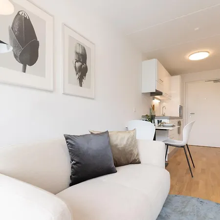 Smart Living Apartment *
